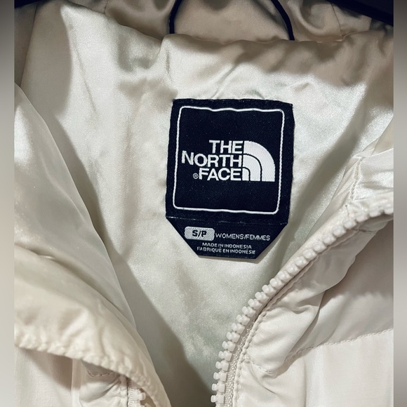 SOLD⚠️ The North Face cream puffer parka 500 down small - Picture 3 of 5